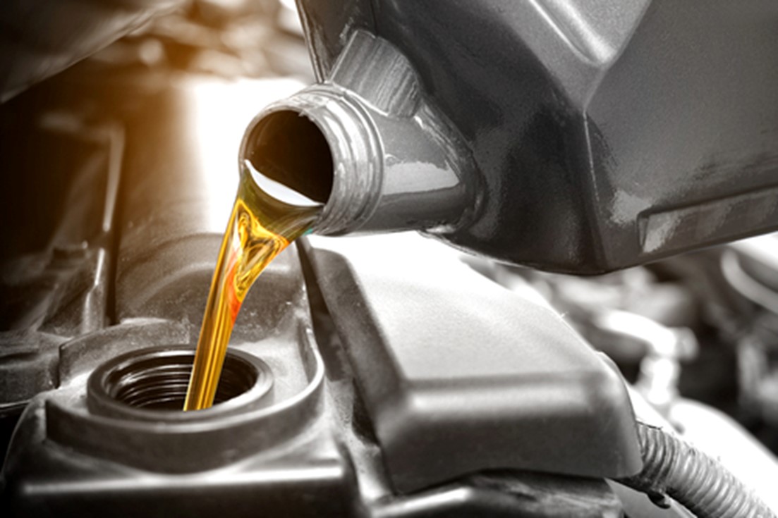 Kdy Dolivat motorový olej?